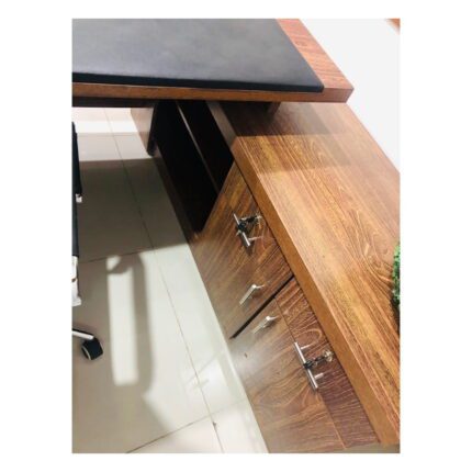 Esecutivo Linen