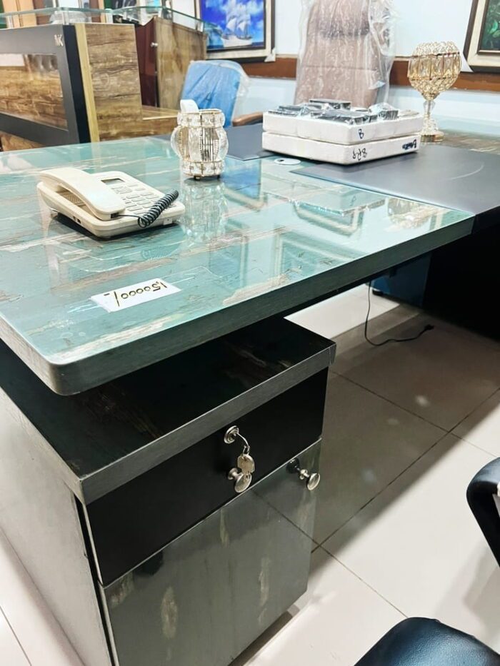 Cyan Excutive Desk
